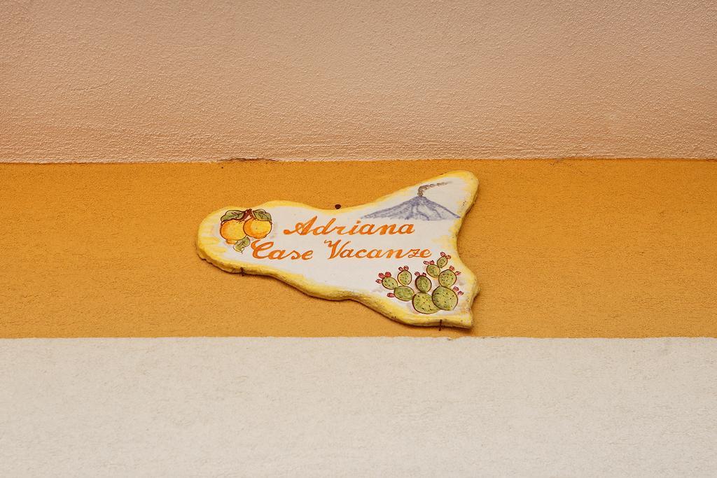 Adriana Casa Vacanze Mare Etna Sicilia Ачиреале Стая снимка