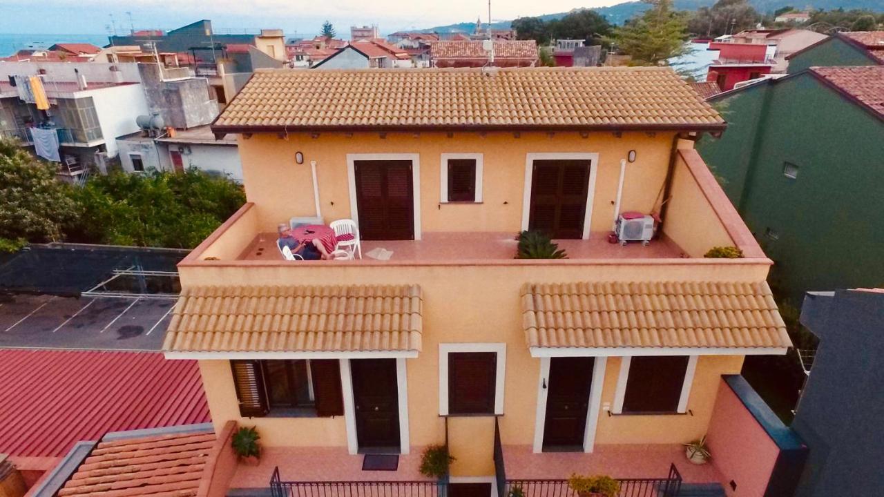 Adriana Casa Vacanze Mare Etna Sicilia Ачиреале Екстериор снимка